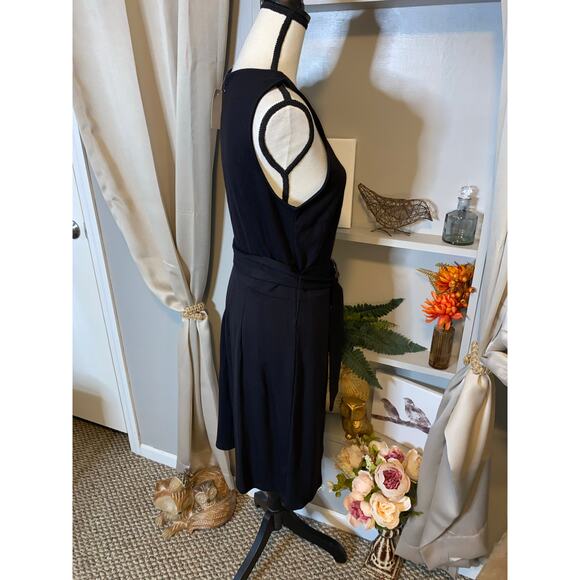 NWT $80 LOFT Black Back Zipper Sleeveless Dress with Belt size 6 - Picture 5 of 9